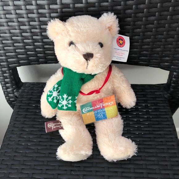 the cheesecake factory teddy bear